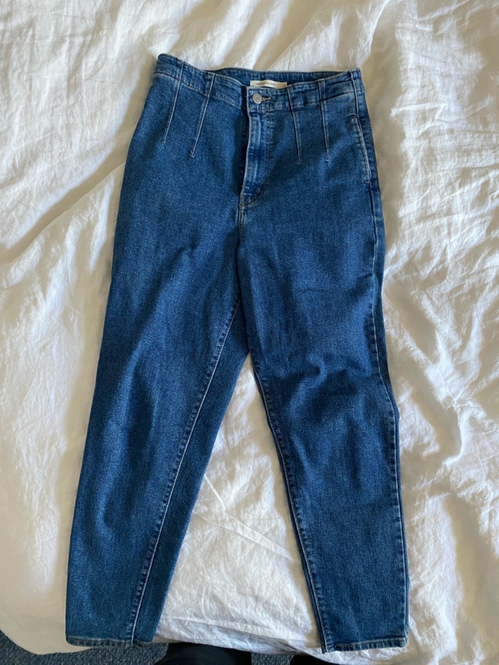 Levi's Blue High Waisted Taper Women's Jeans Size 28